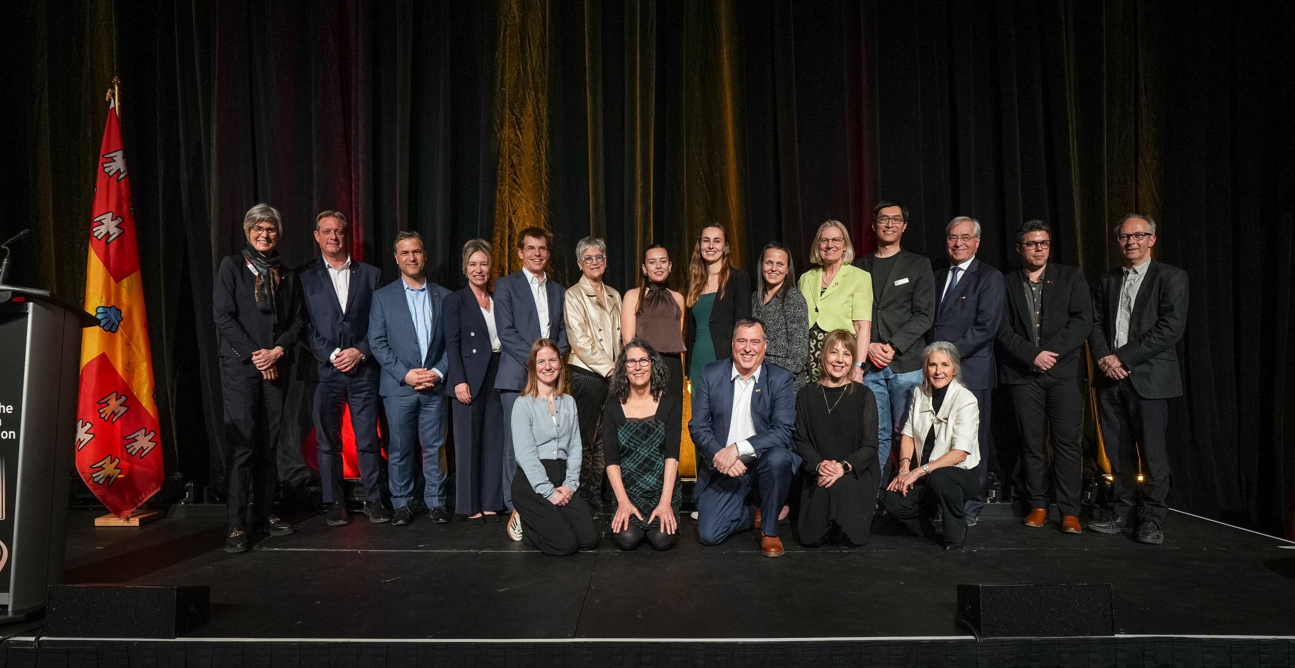 L&rsquo;équipe de Leslie Rusch et Wei Shi de l&rsquo;Université Laval remporte le prix Lumière – Nature et technologies